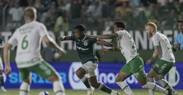Chapecoense x Goiás: Desfalque de Léo Vieira Agita o Confronto Decisivo da Série B