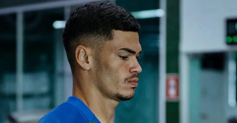 Zagueiro Anthony do Goiás Convocado para Seleção Sub-20: Qual o Futuro no Verdão?