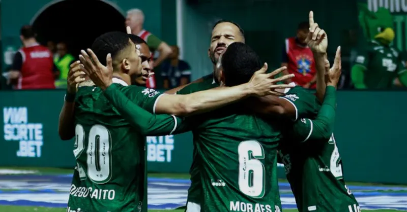 Goiás Perde Liderança da Série B para Coritiba: Próximo Jogo é Uma Final!