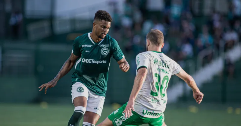 Goiás x Chapecoense: Confronto Direto, Estreia de Carille e a Convocação da Torcida Esmeraldina